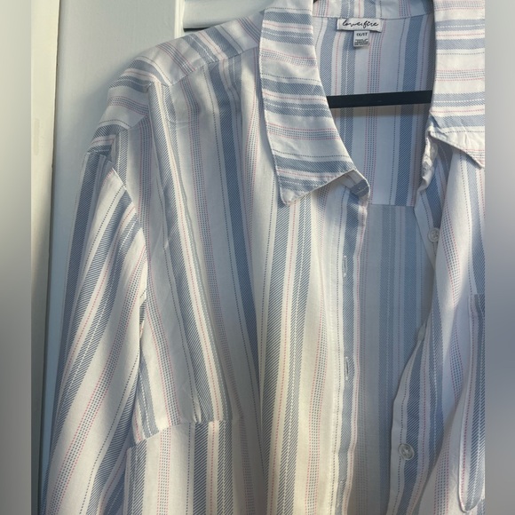 Love, Fire Women’s 1XL/T Shorts & Shirt Set Very Thin & Soft, Like New - Picture 2 of 10